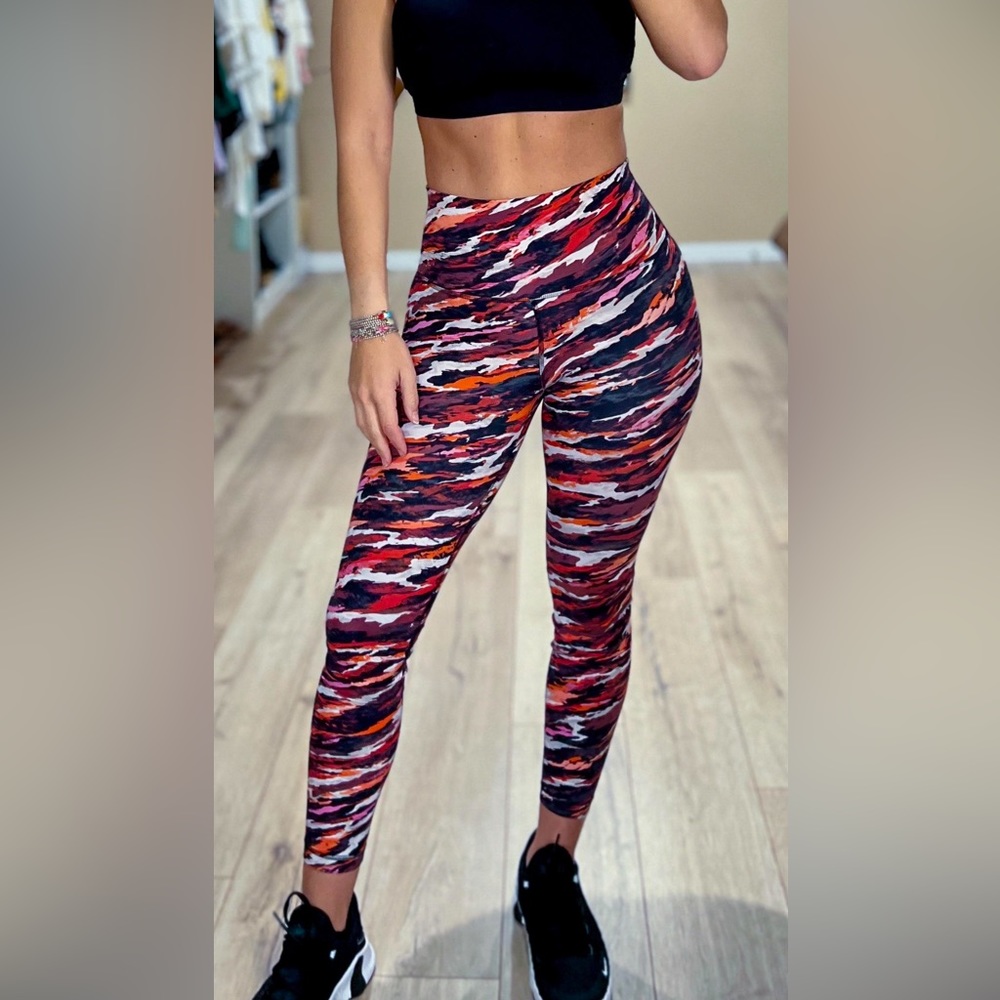 Lululemon Align leggings 25” size 4